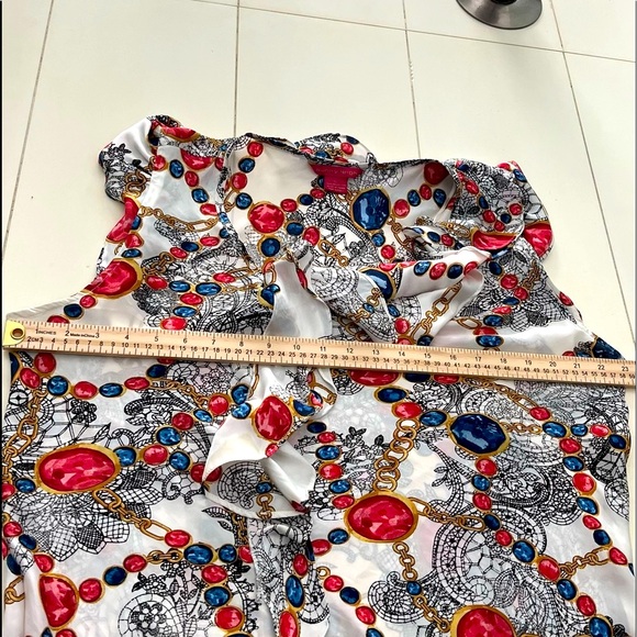 🆕Ruffle trim Silk women’s Top Sunny Leigh Size  XL - Picture 11 of 11